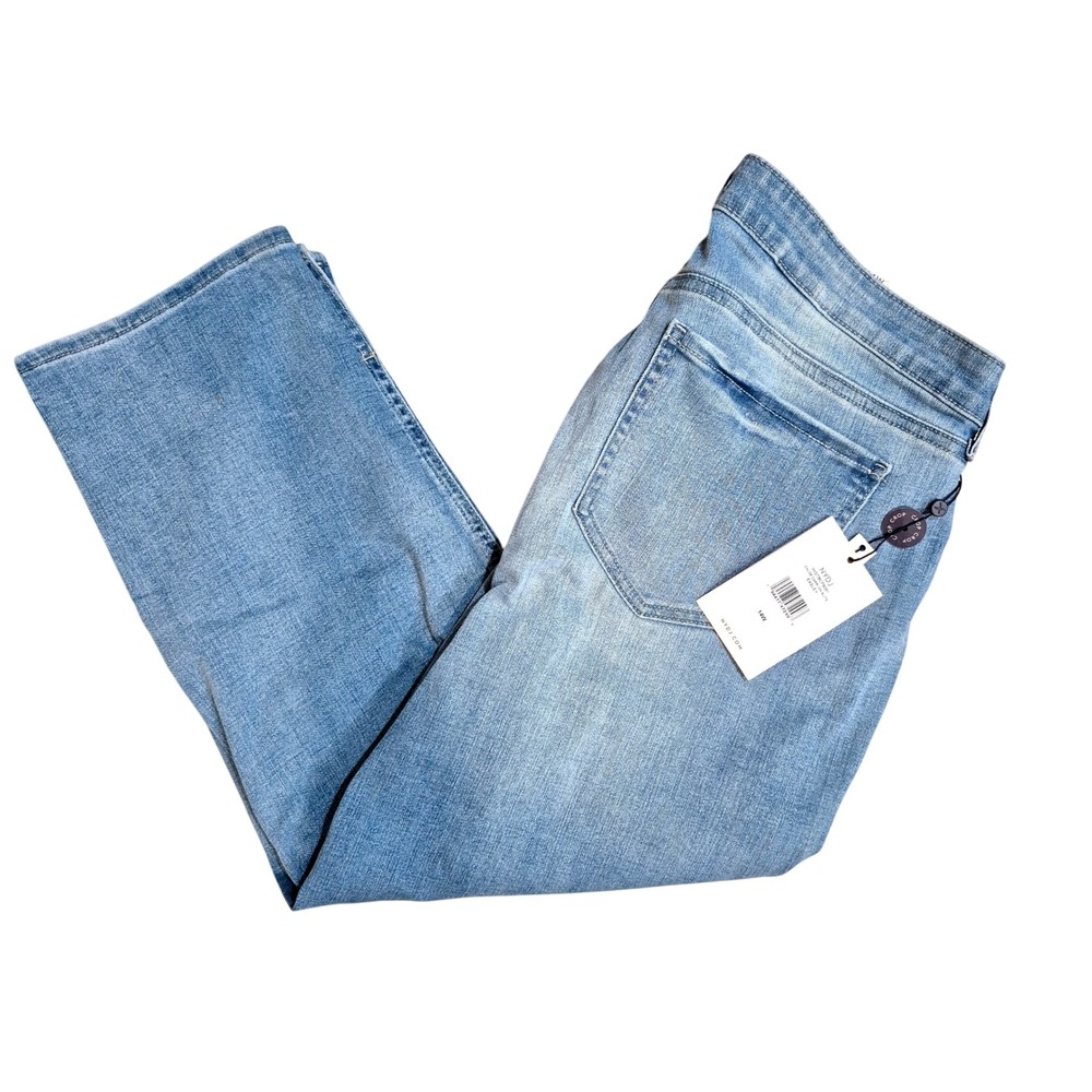 NWT NYDJ Chloe Capri Jeans 14W Light Wash Easley Lift Tuck WGTBCP806